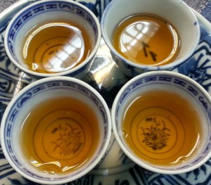 现代茶思想白鸡冠2011