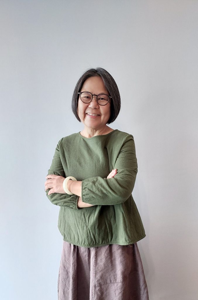 This image has an empty alt attribute; its file name is 许玉莲2-677x1024.jpg